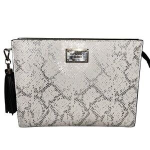 NWOT black and white snake print clutch
